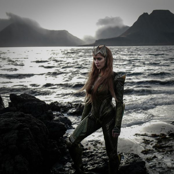 justice-league-mera-amber-heard-official-image-movie